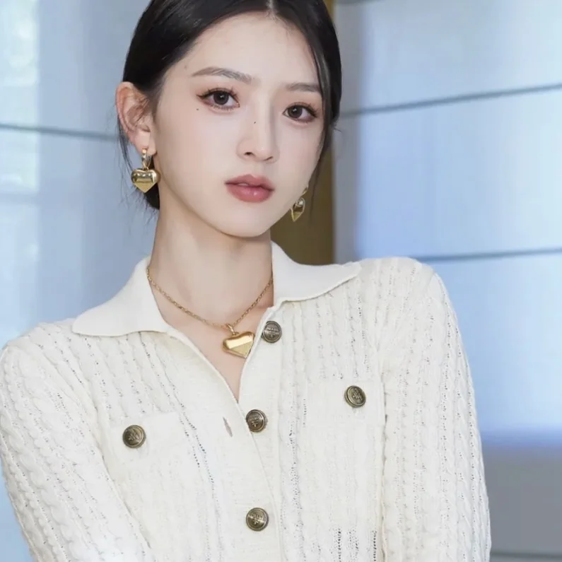 프라다 골드 하트 귀걸이 상세 이미지 6