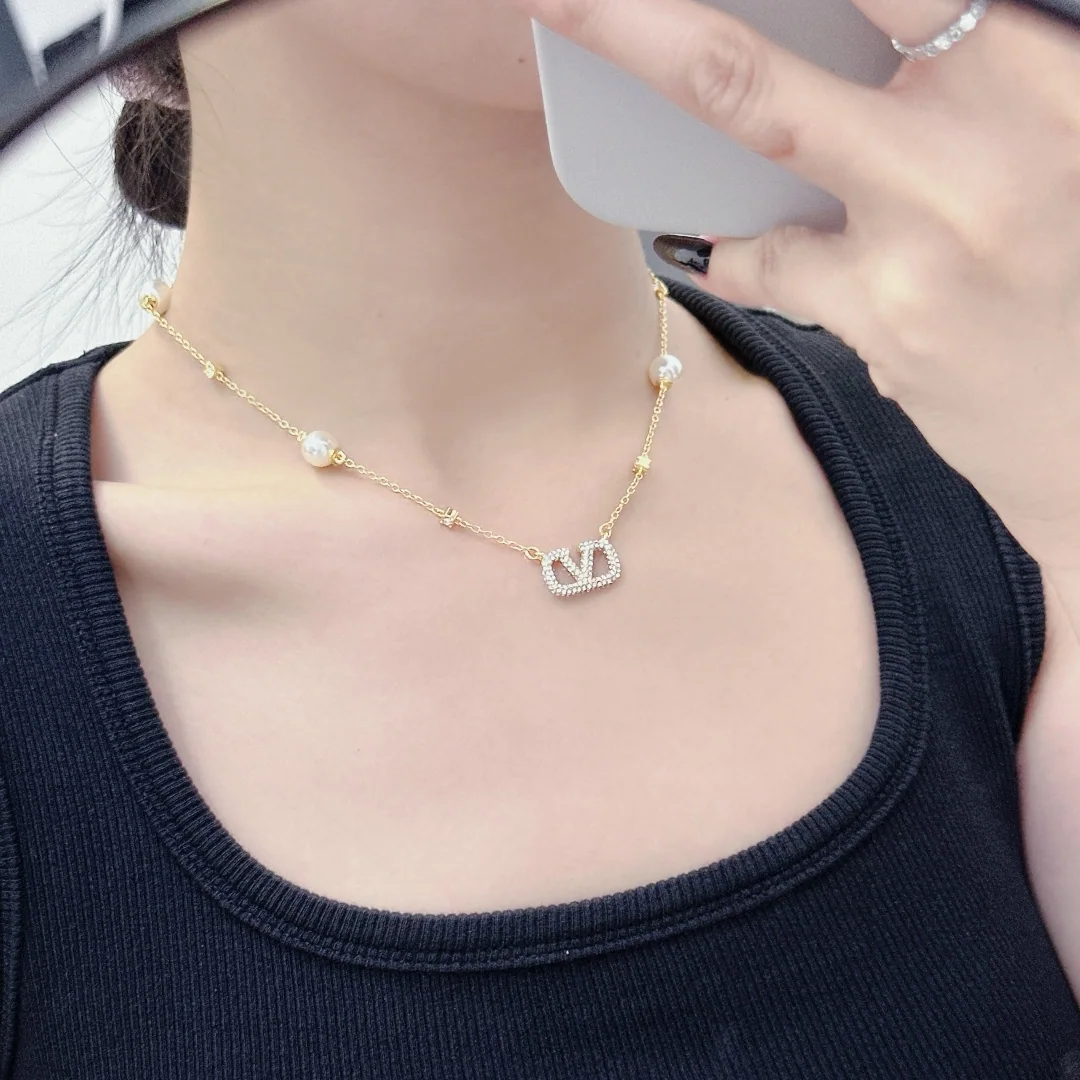 발렌티노 대형 황동 에나멜 목걸이 상세 이미지 1