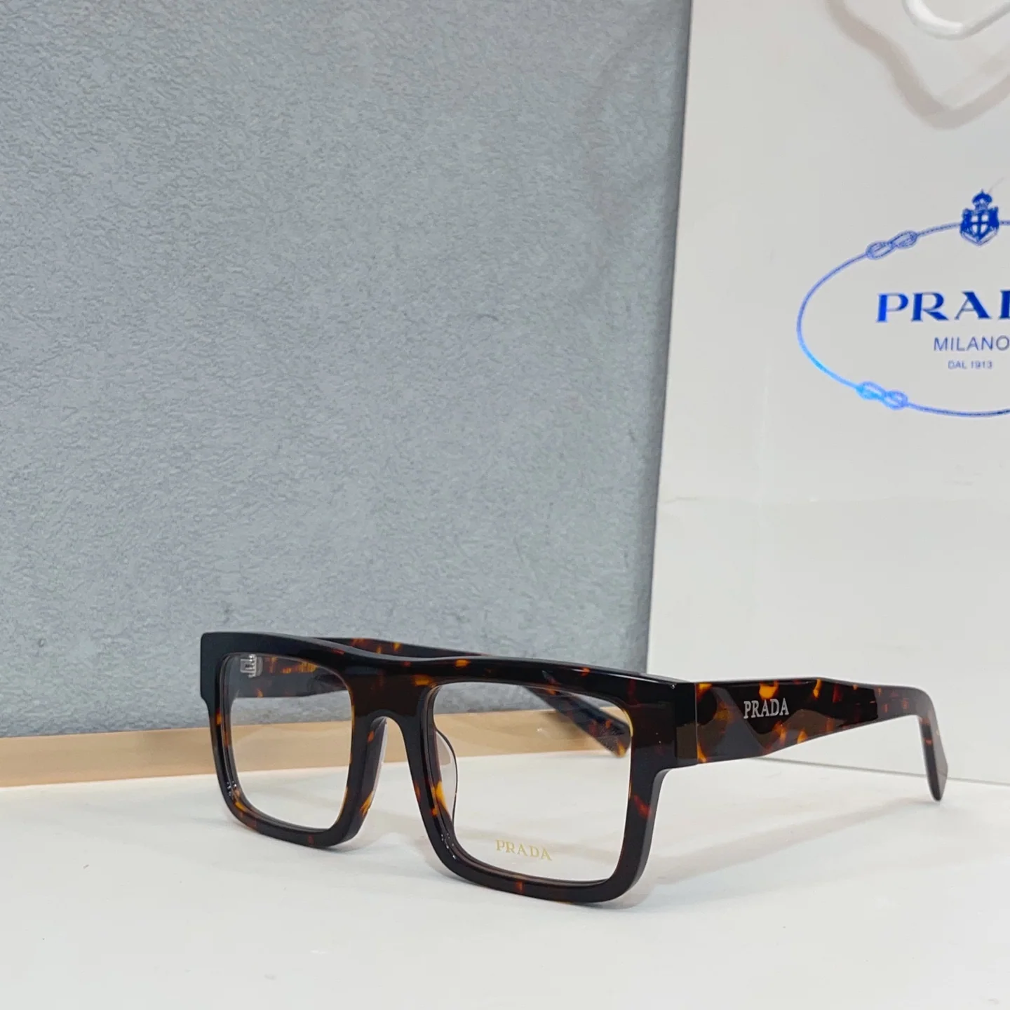 프라다 선글라스 56498 Prada Sunglasses 상세 이미지 2