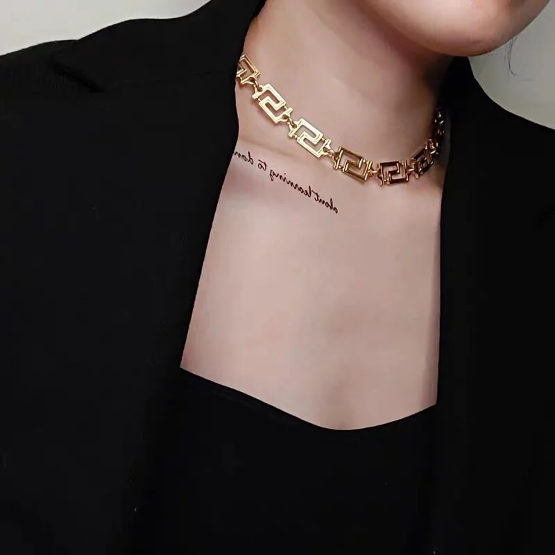 베르사체 메두사 로고 황동 목걸이 상세 이미지 3