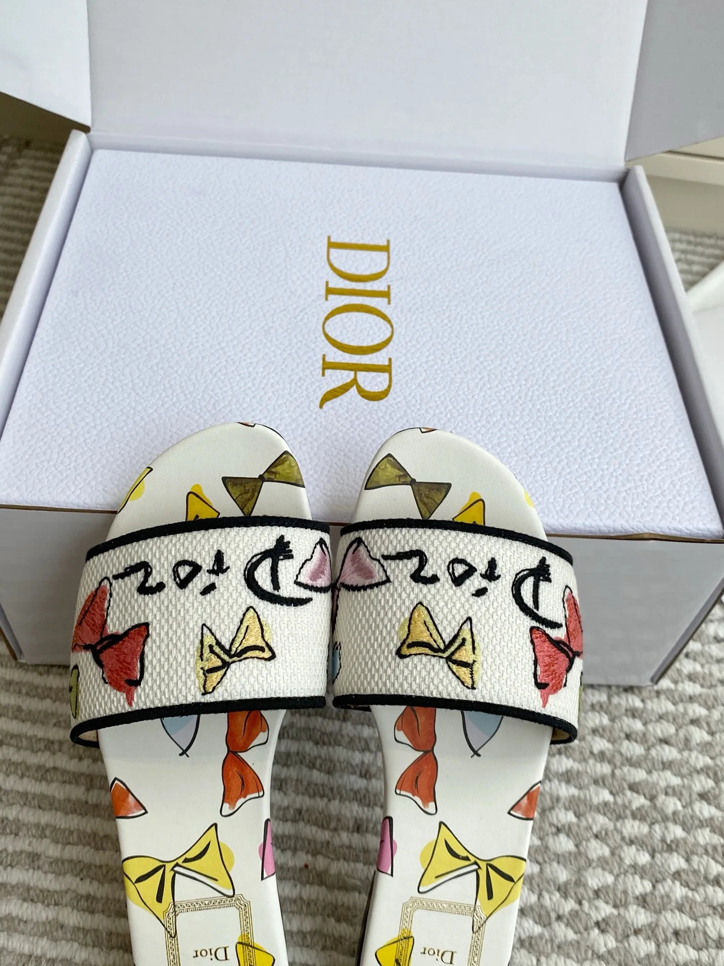 디올 리비에라 자수 샌들 상세 이미지 7