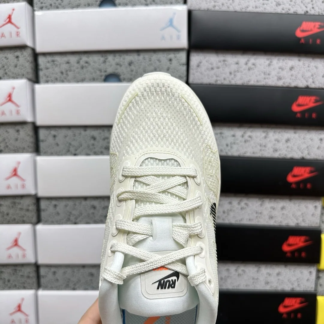 나이키 [M] 보메로 프리미엄 IQ4035-100 201652 Nike Vomero Premium Sail Coconut Milk 상세 이미지 4
