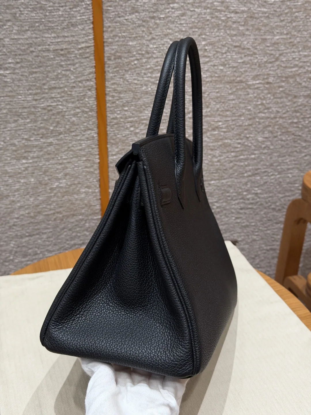 에르메스 버킨 가방 30 cm 블랙 토고 가죽 상세 이미지 3