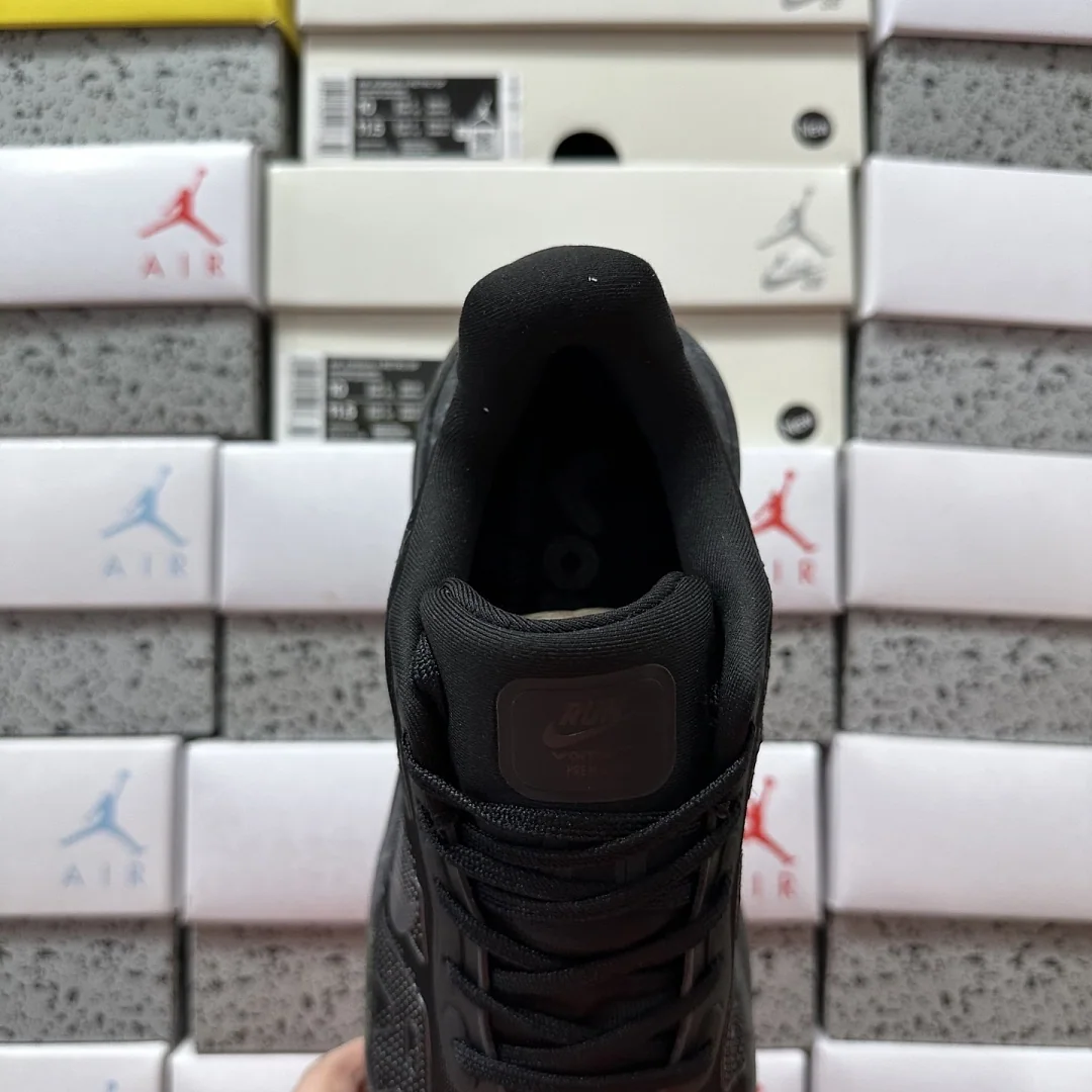 나이키 [5A] 보메로 프리미엄 IQ7325-001 201612 Nike Vomero Premium Realtree Camo Black 상세 이미지 10