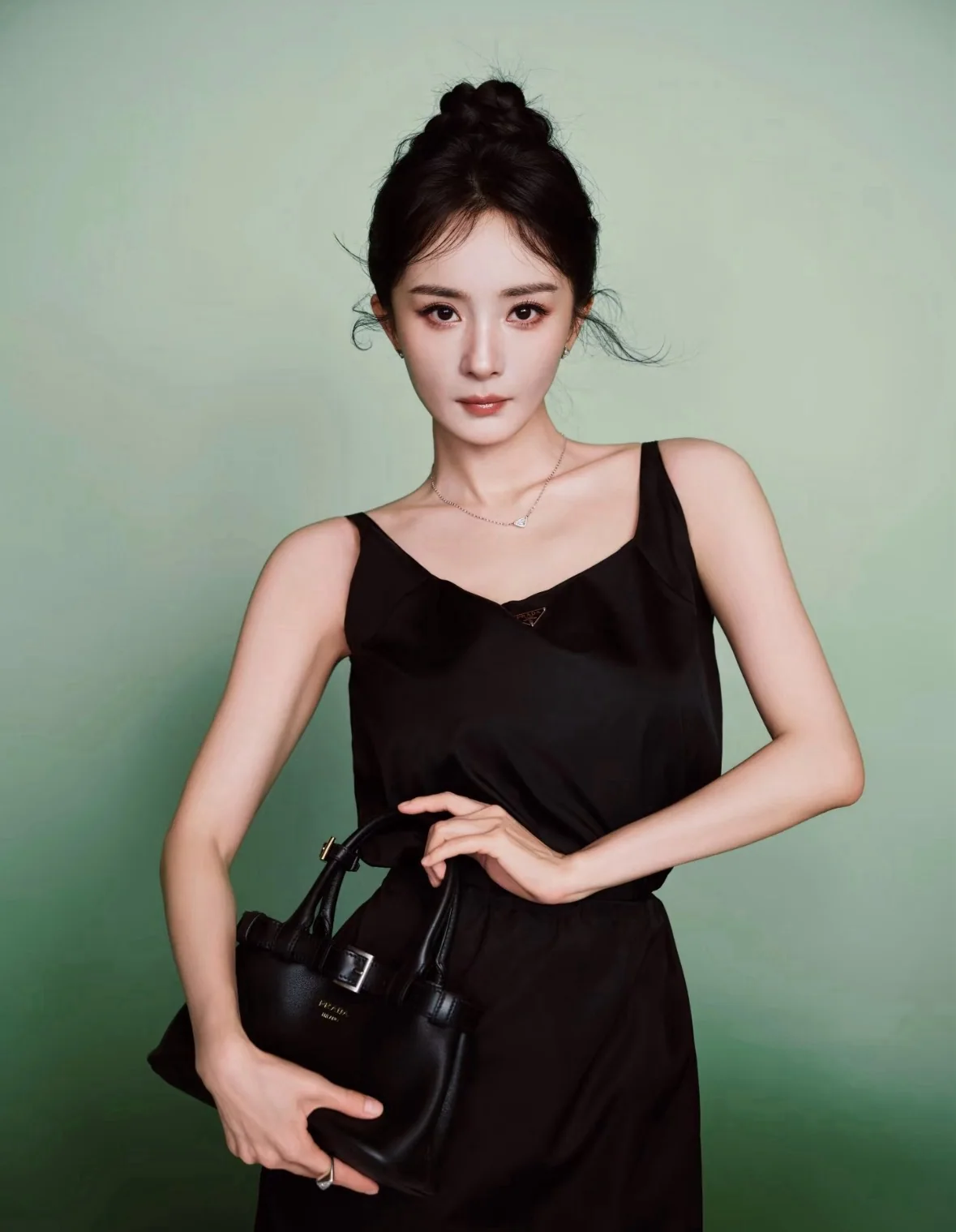 프라다 블랙 새틴 여성 원피스 상세 이미지 7