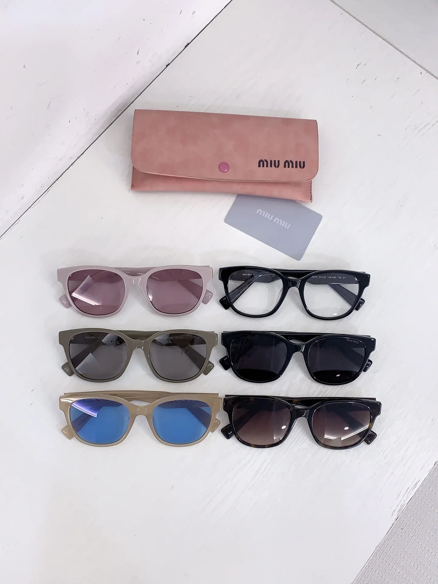 미우미우 SMU087 Z 선글라스 73002