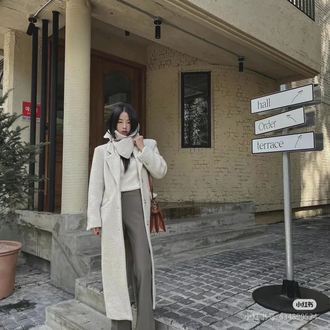 펜디 피카부 아이씨유 미디엄 가방 상세 이미지 9