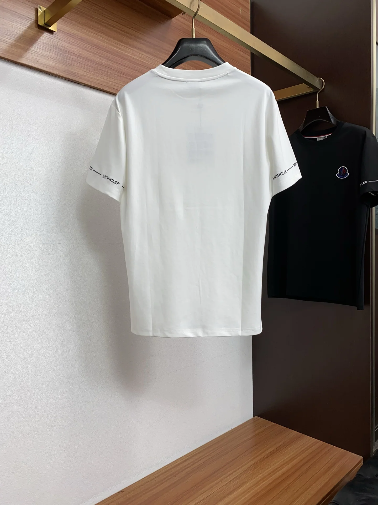 몽클레어 여성 면 크루넥 반팔 티셔츠 상세 이미지 9