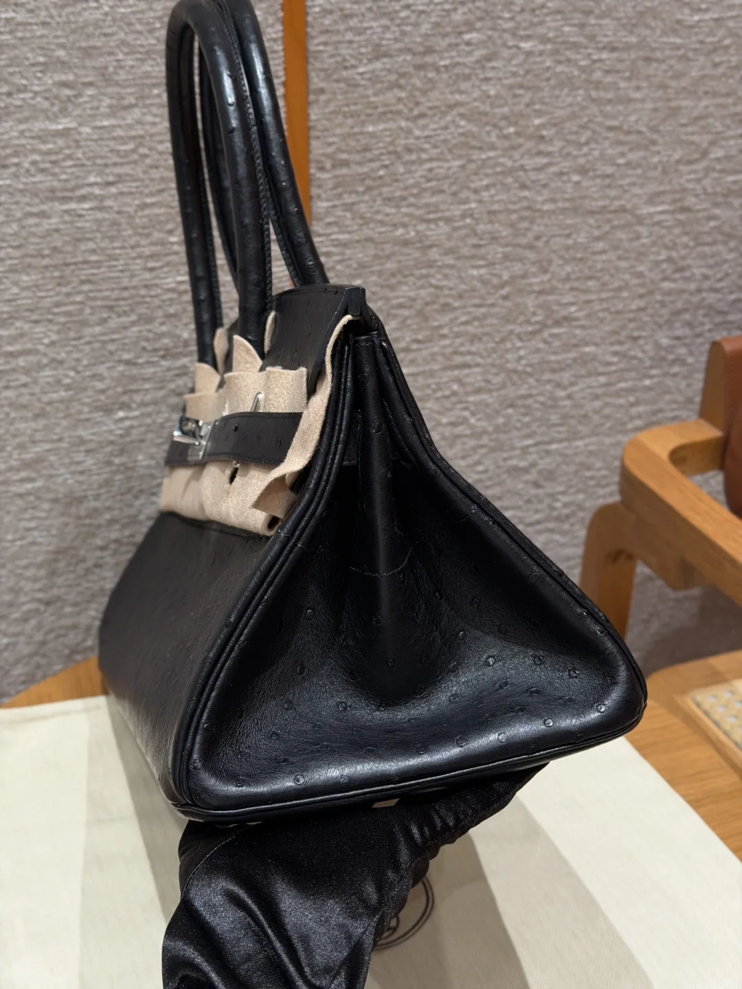 에르메스 KK 타조 가죽 버킨 숄더백 42 cm 상세 이미지 2