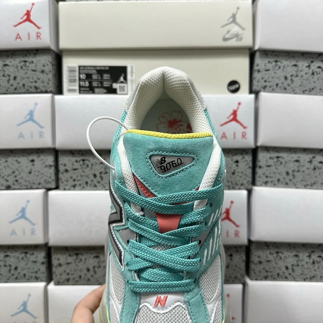 뉴발란스 [C] 9060 U9060DBT 202142 New Balance 9060 상세 이미지 2