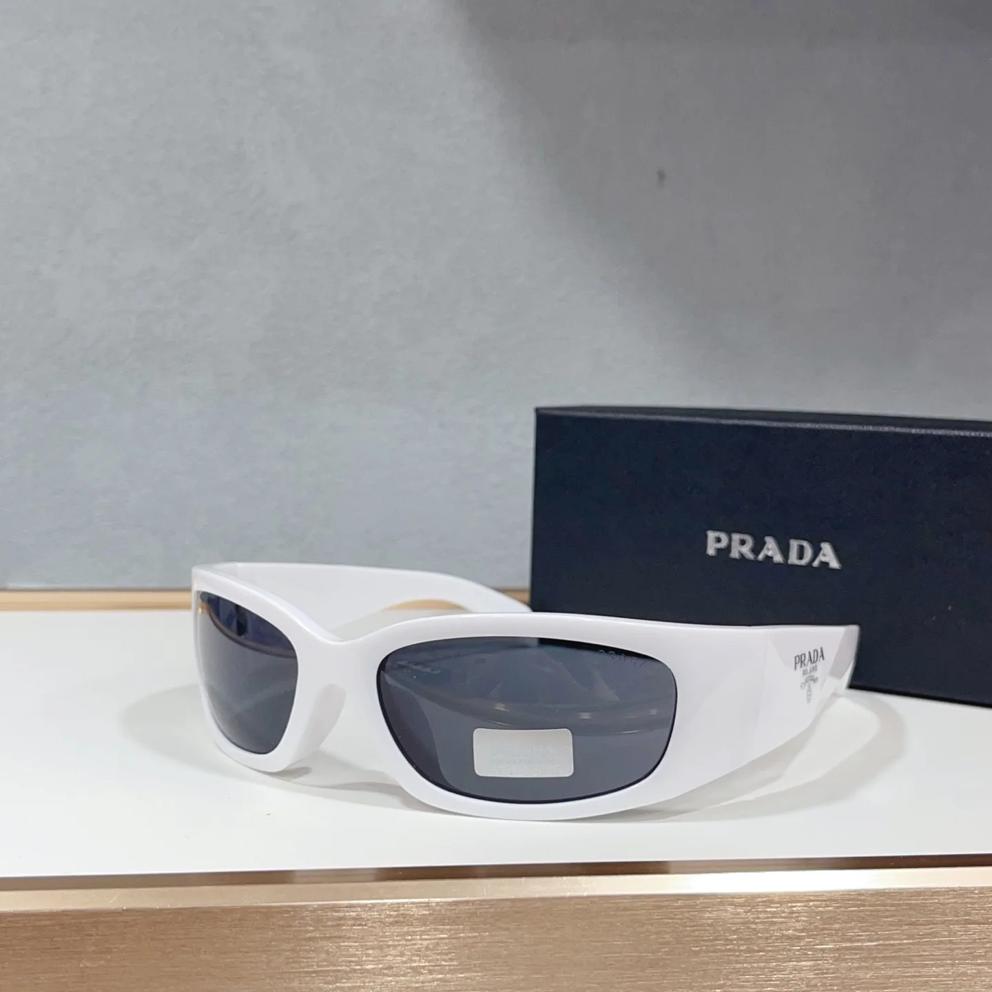 프라다 선글라스 74345 Prada Sunglasses 상세 이미지 3