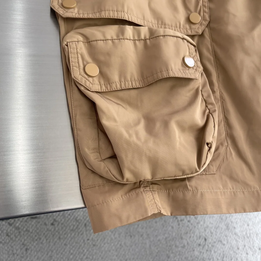 프라다 나일론 밴딩 남성 반바지 상세 이미지 7