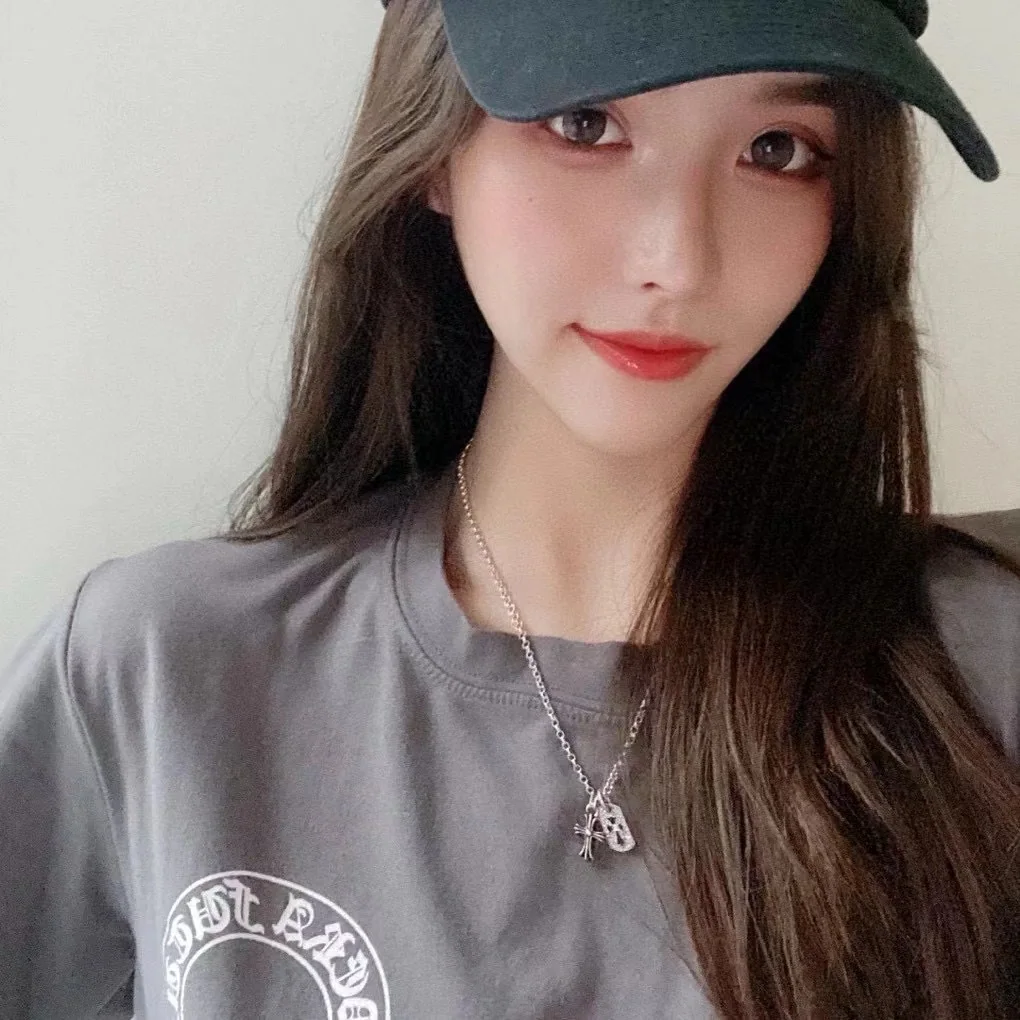 크롬하츠 스퀘어 크로스 장식 목걸이 상세 이미지 4