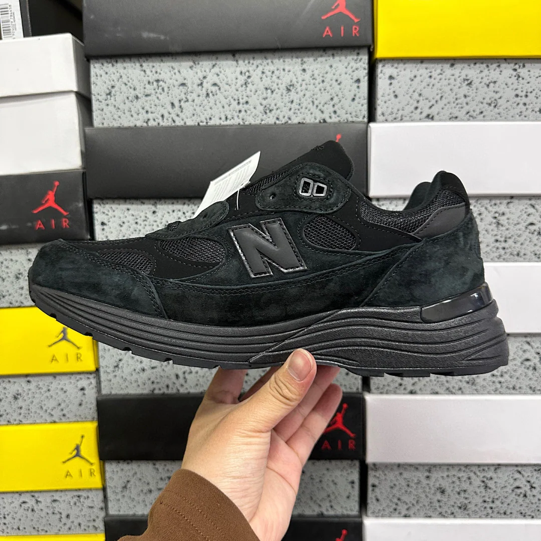 뉴발란스 [ZOK] 992 M992EA 202035 New Balance 992 Triple Black 상세 이미지 7
