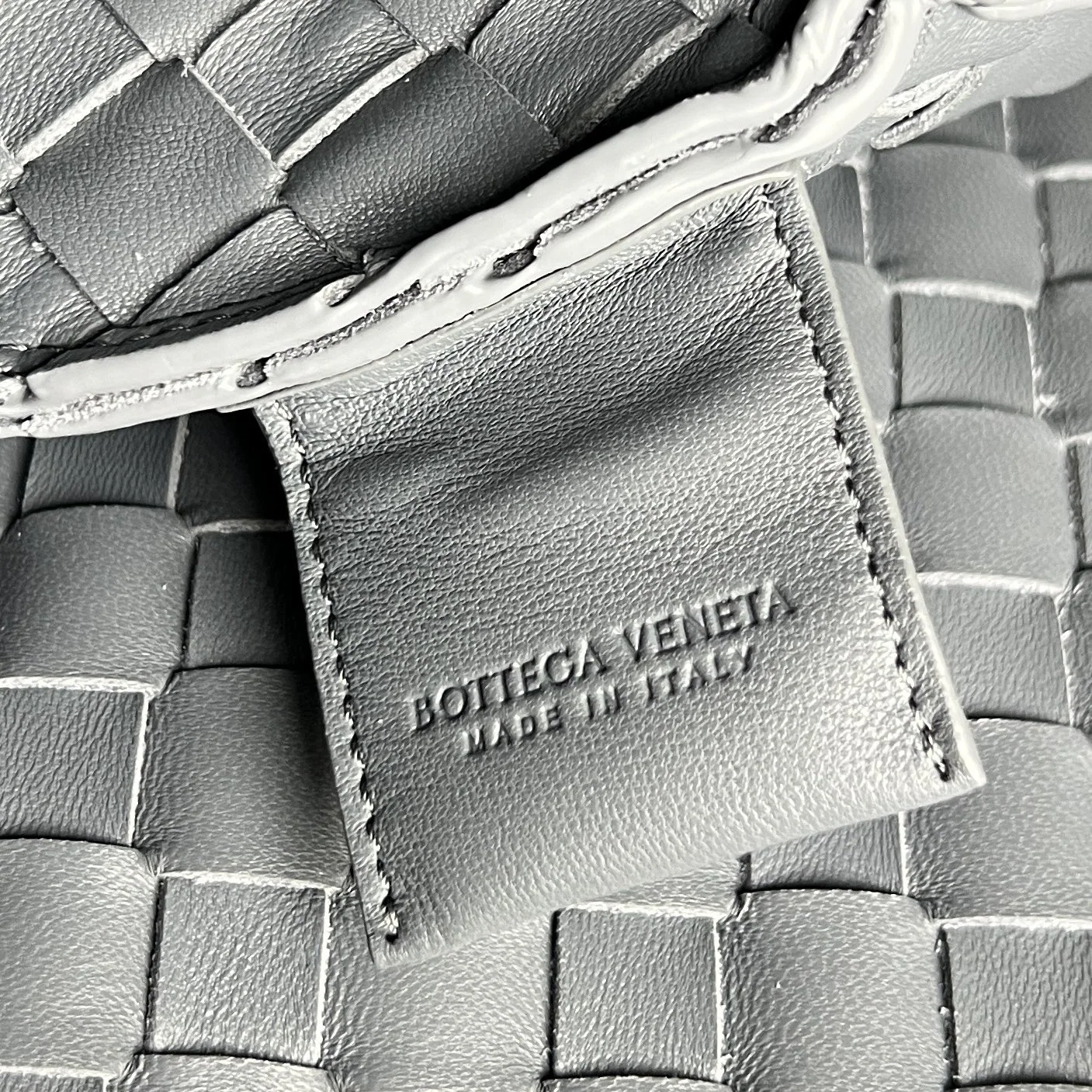 보테가베네타 스웨이드 캄파나 핸드백 상세 이미지 9