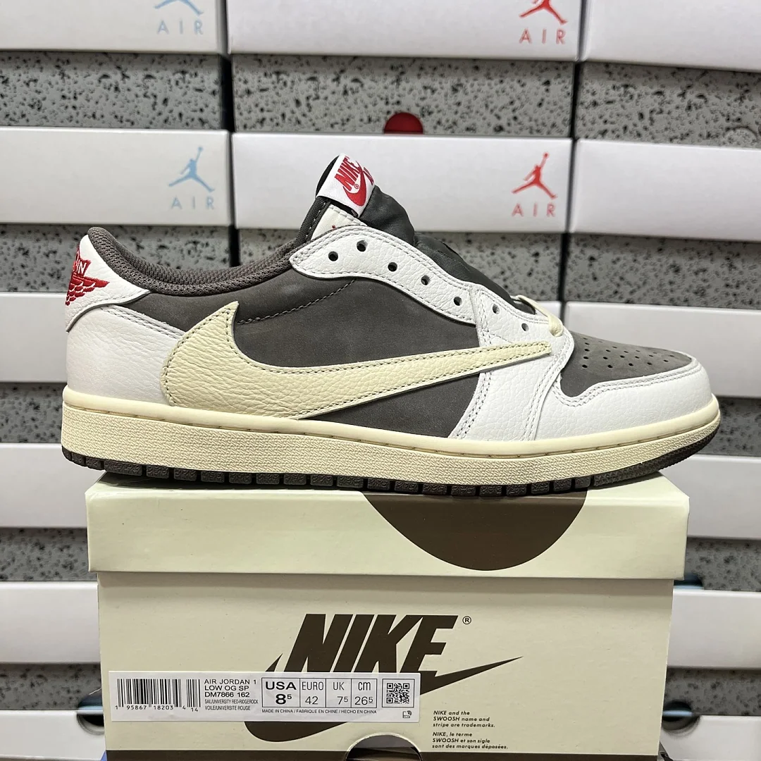 나이키 [PK] 화이트 브라운 DM7866-162 201946 Nike Travis Scott Reverse Mocha 3.0