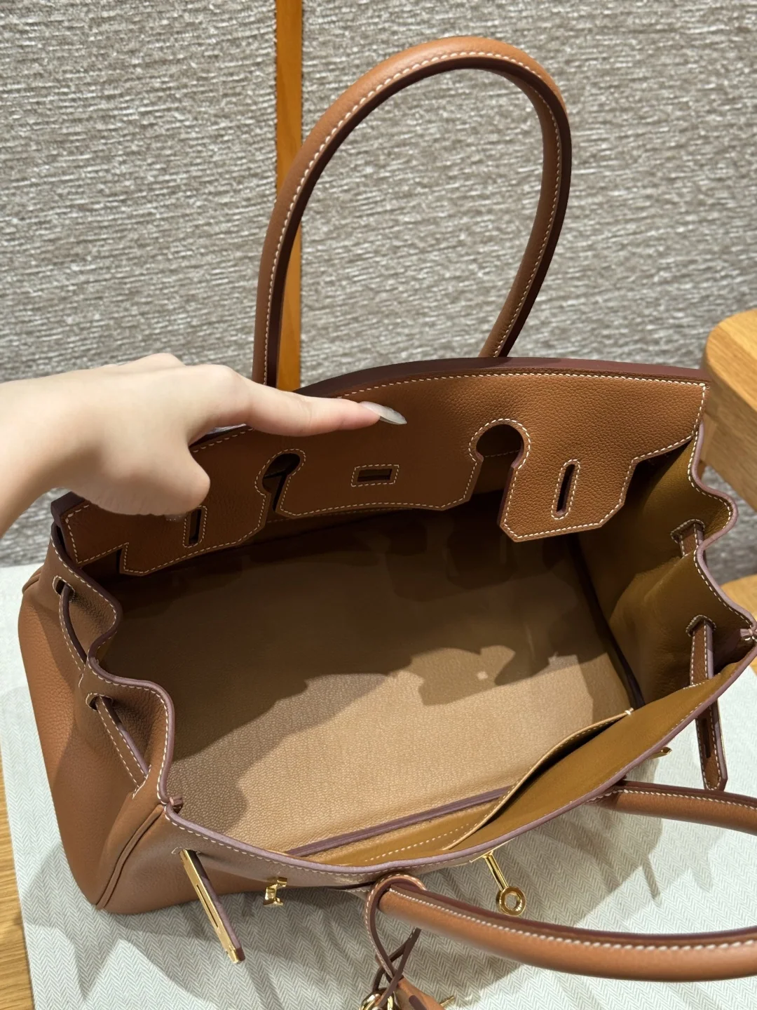 에르메스 버킨 골든 브라운 숄더백 상세 이미지 6