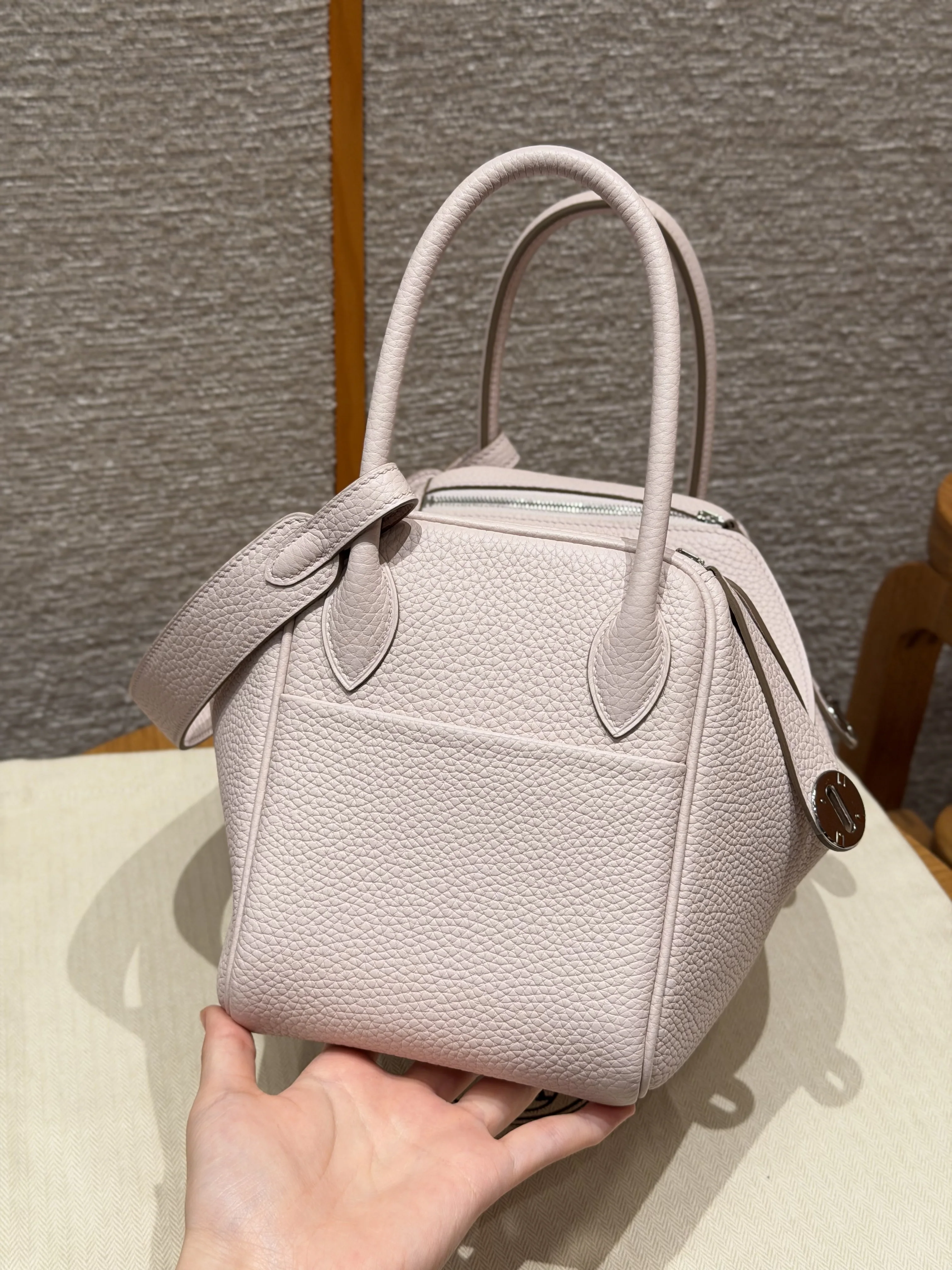 에르메스 린디 26 cm 소가죽 가방 상세 이미지 12