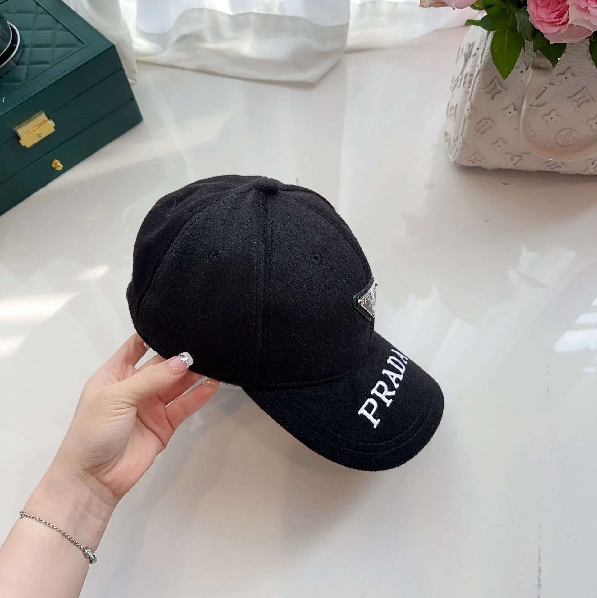 프라다 울 베이스볼 캡 상세 이미지 2