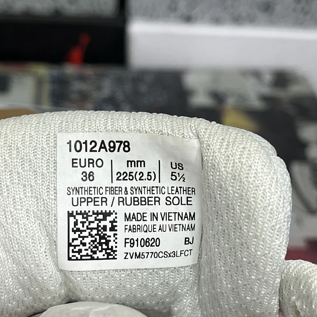 아식스 [XY] 젤 카하나 8 1012A978-100 200346 Asics Gel-Kahana 8 상세 이미지 2
