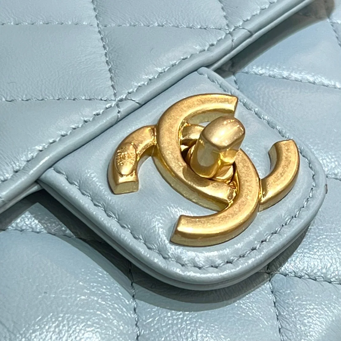 샤넬 23 C 스몰 램스킨 가방 블루 23 C 상세 이미지 6