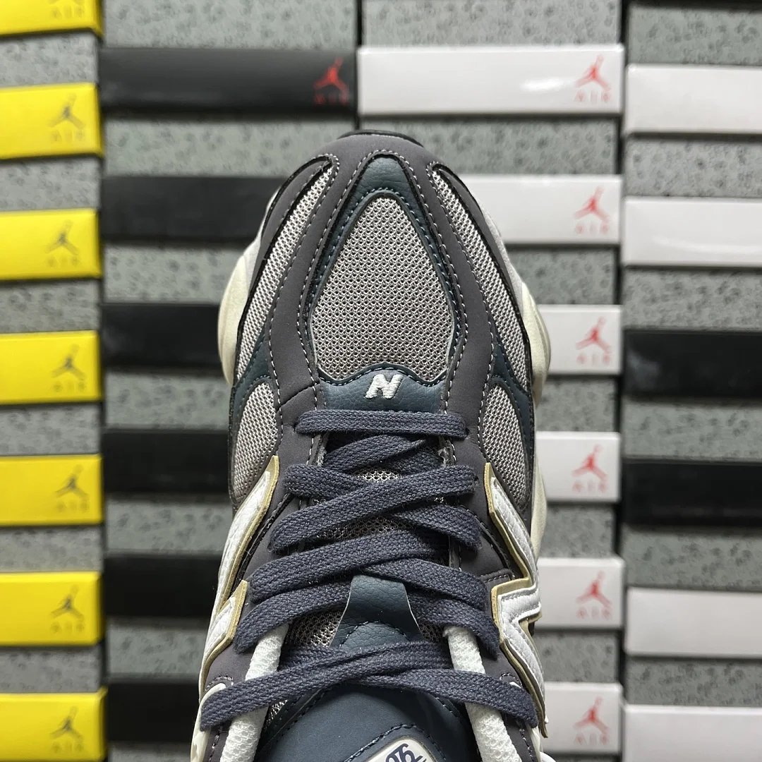 뉴발란스 [C] 9060 U9060528 202233 New Balance 9060 상세 이미지 9