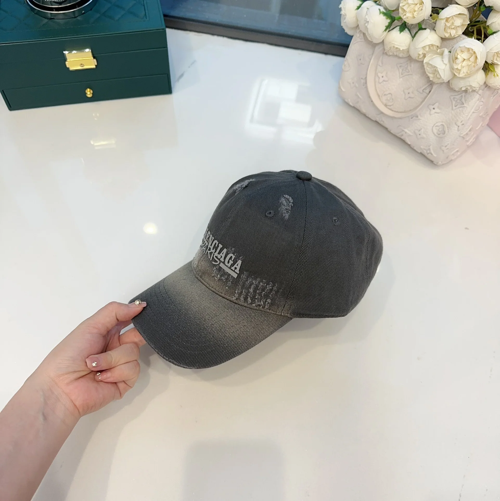 발렌시아가 타이다이 워시드 베이스볼 캡 상세 이미지 4
