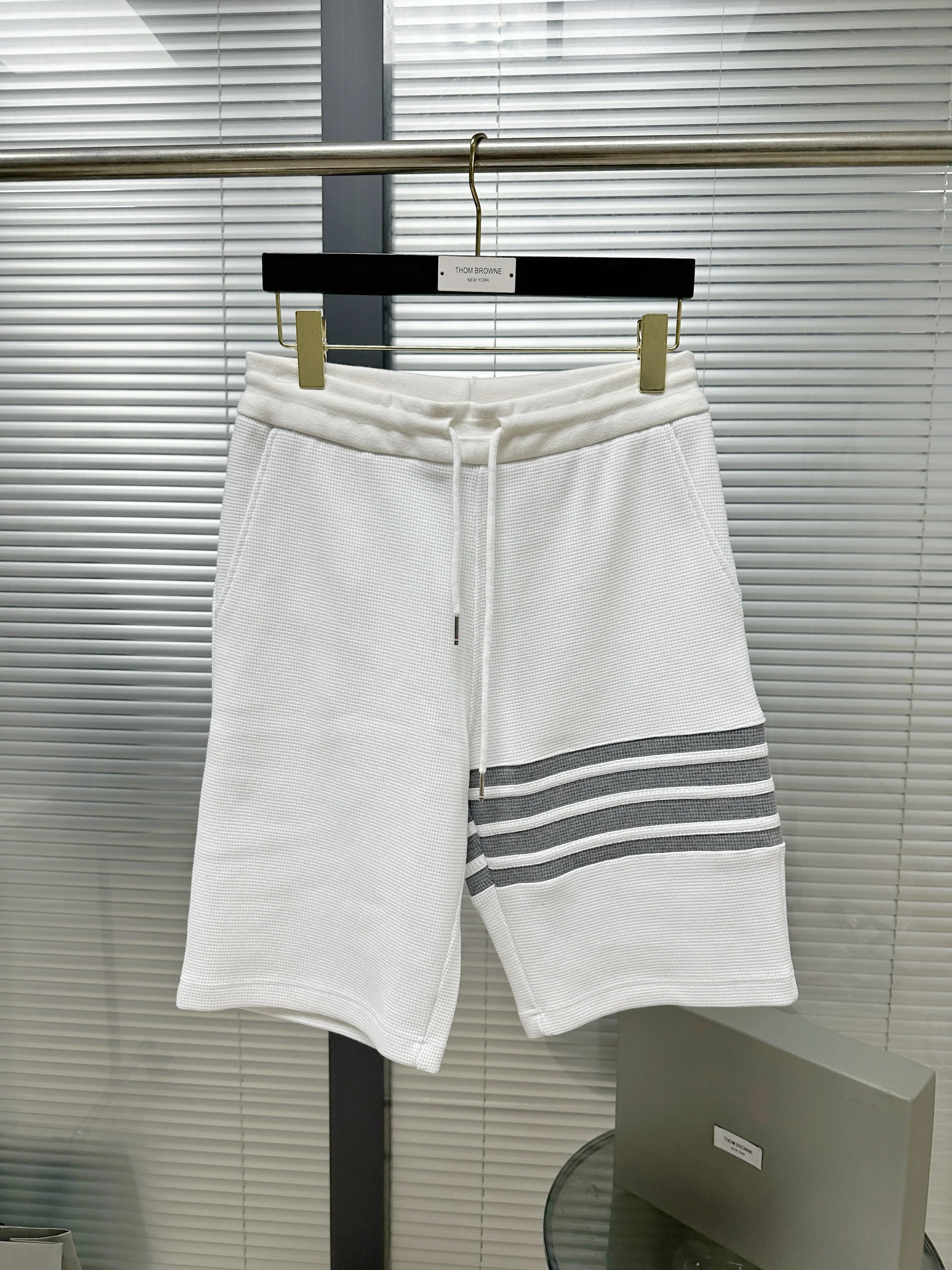 톰브라운 와플 체크 면 남성 반바지 상세 이미지 8
