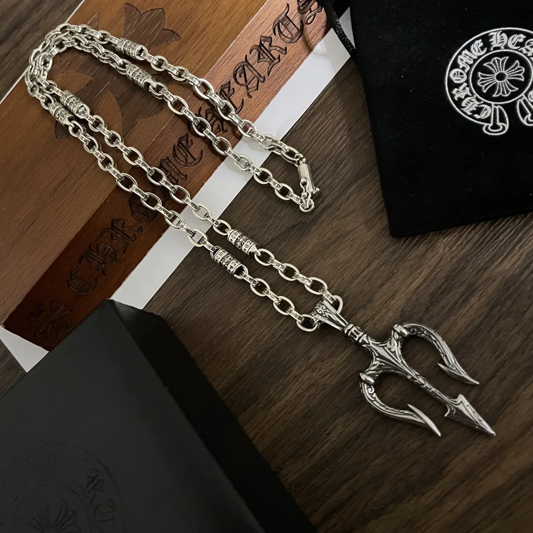 크롬하츠 클래식 레터 펜던트 목걸이 상세 이미지 6