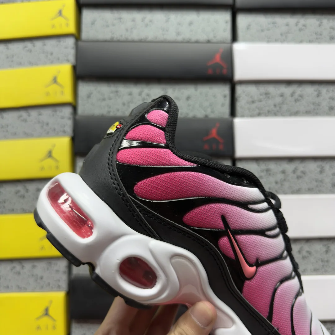 나이키 [BD] 에어 맥스 플러스 DZ3670-002 201867 Nike Air Max Plus Black Hot Punch 상세 이미지 7