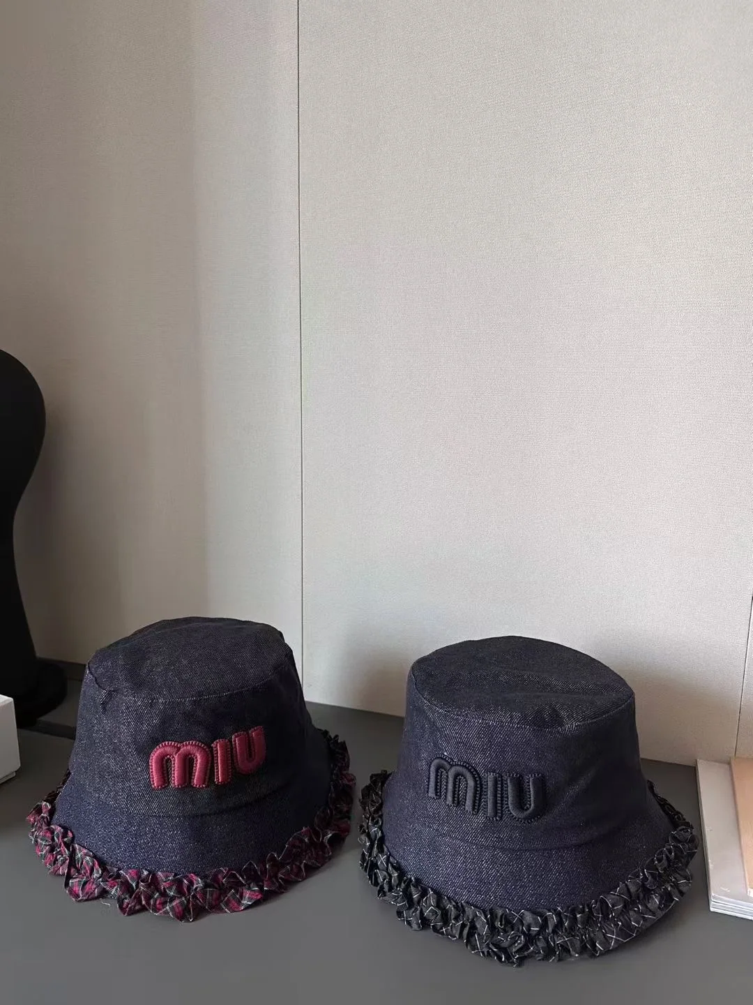 미우미우 데님 레이스 버킷햇 상세 이미지 6