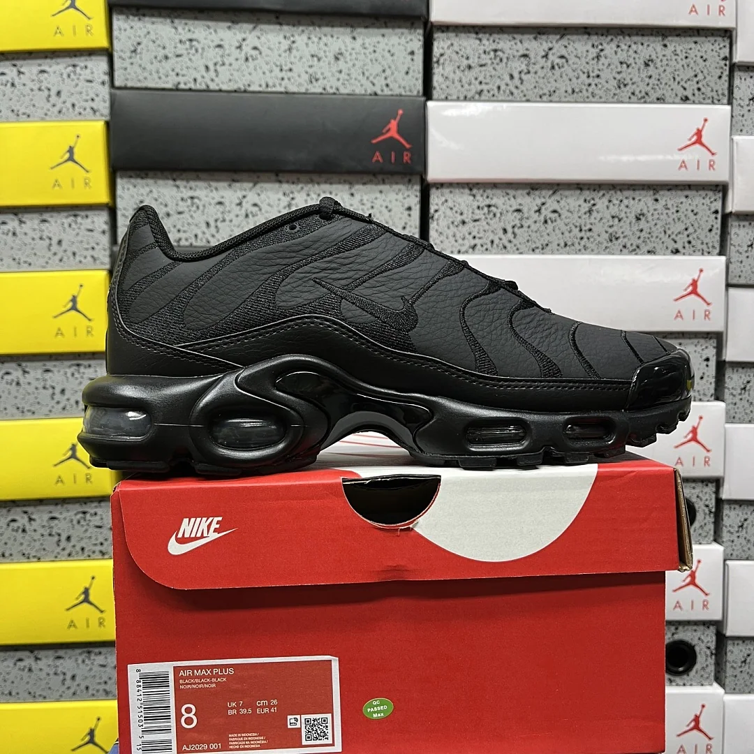 나이키 [DF] 에어 맥스 플러스 AJ2029-001 201706 Nike Air Max Plus Triple Black Leather