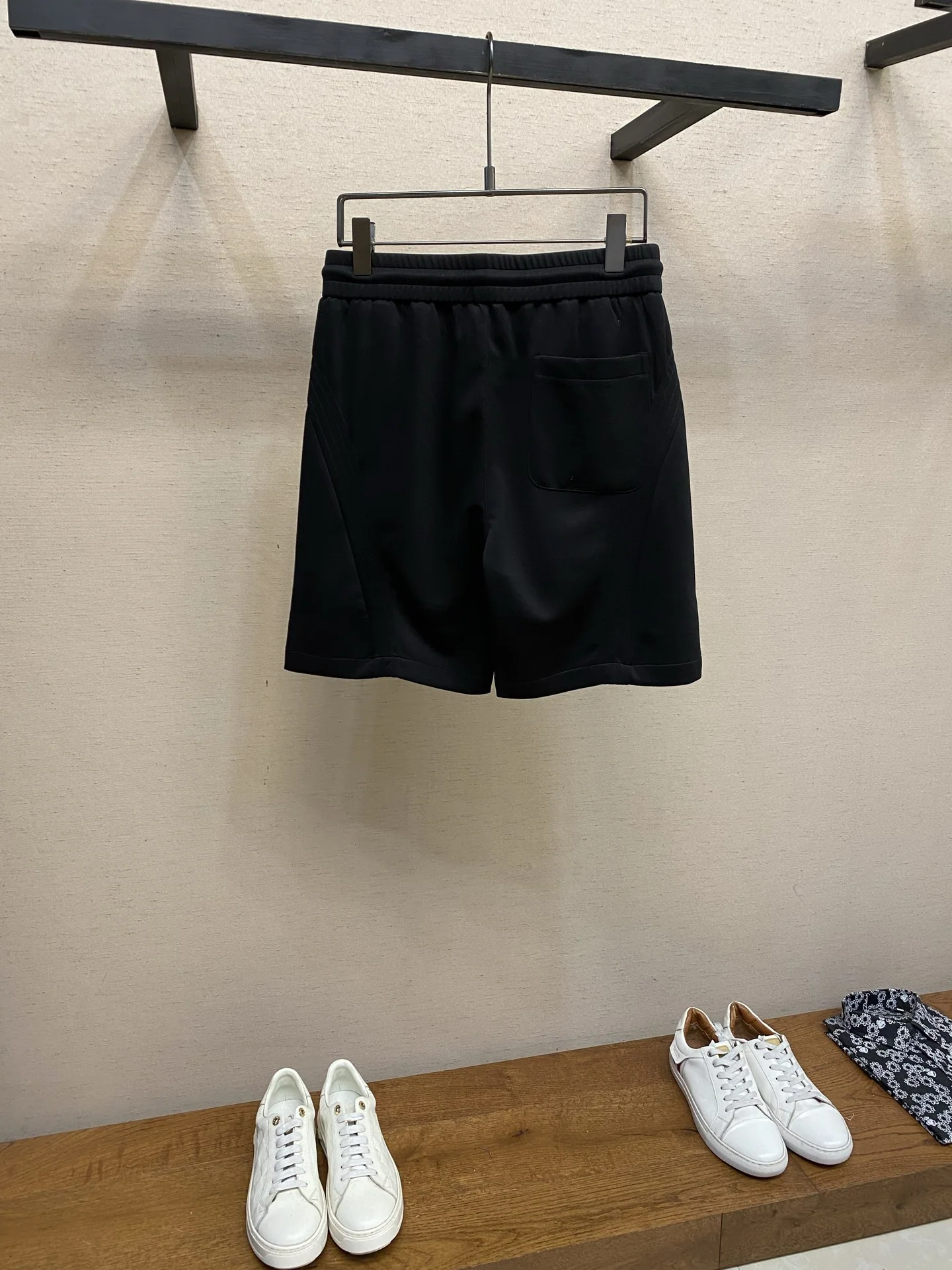 발렌시아가 남성 캐주얼 반바지 상세 이미지 2