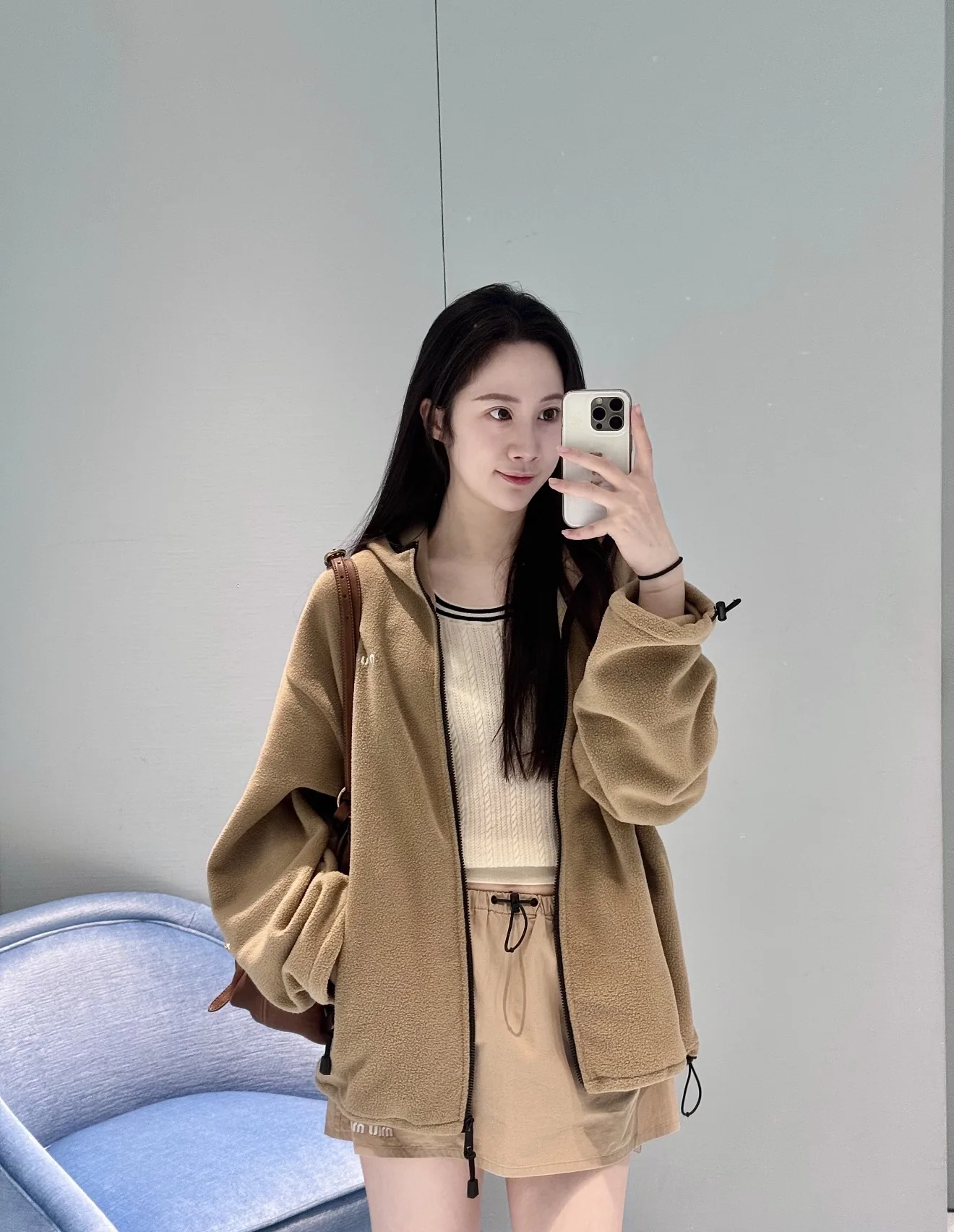 미우미우 그레이 플리스 후드 재킷 상세 이미지 5