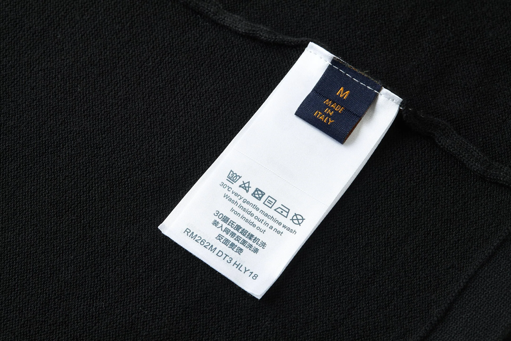 루이비통 가죽 라벨 자수 코튼 반팔 티셔츠 상세 이미지 9