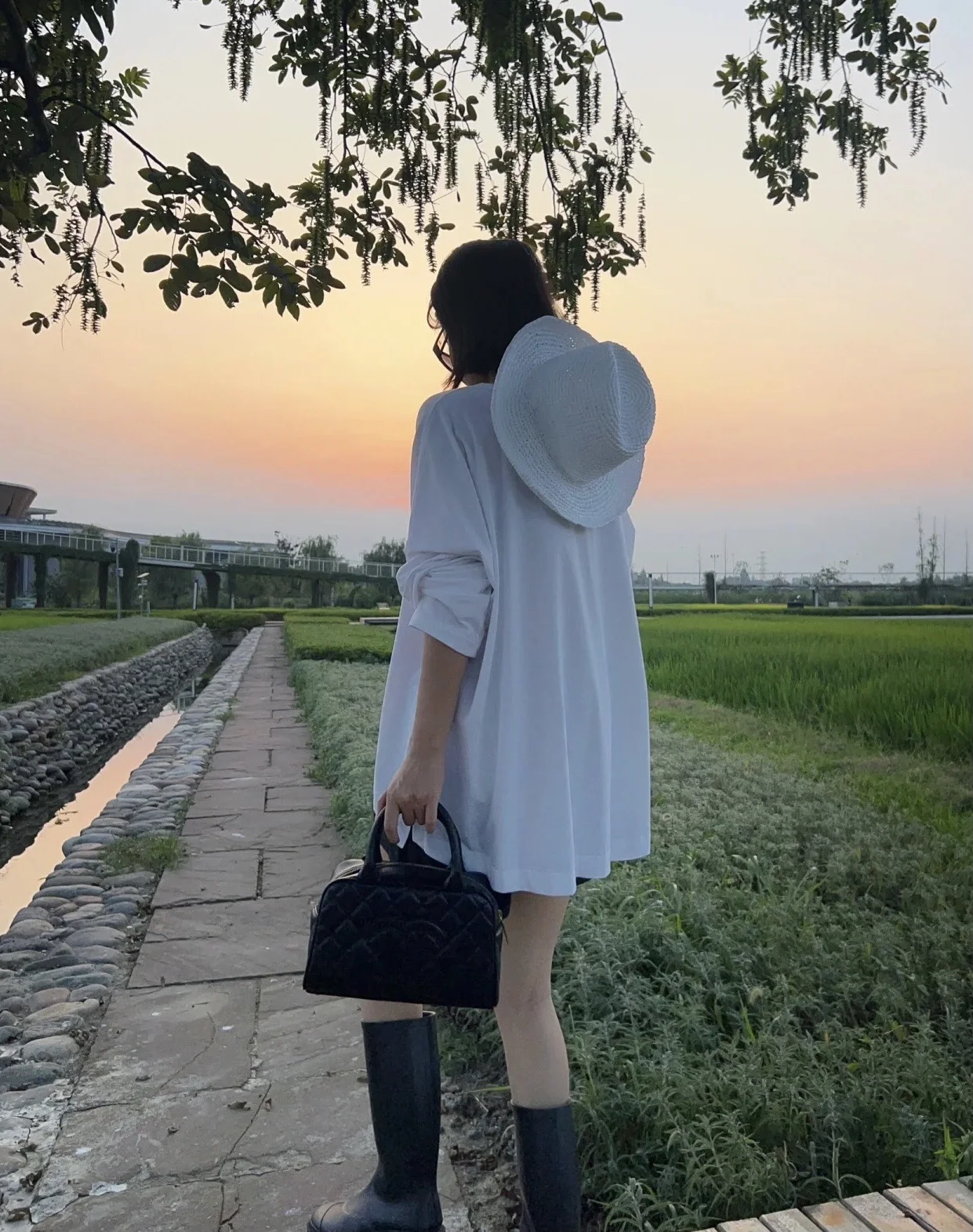 미우미우 자수 로고 밀짚모자 상세 이미지 12