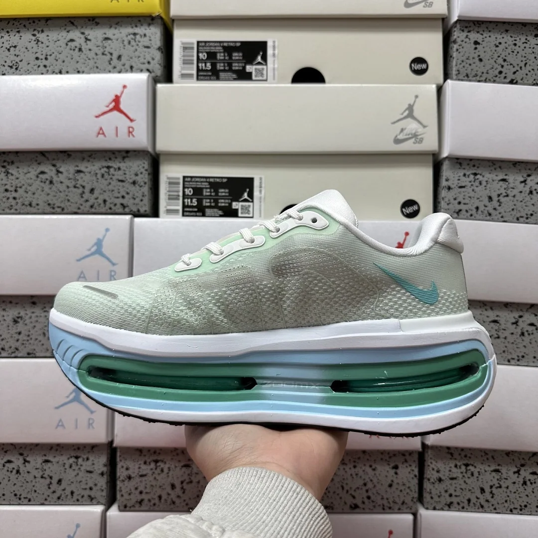 나이키 [5A] 보메로 프리미엄 블루 HQ2050-983 201628 Nike Vomero Premium 상세 이미지 2