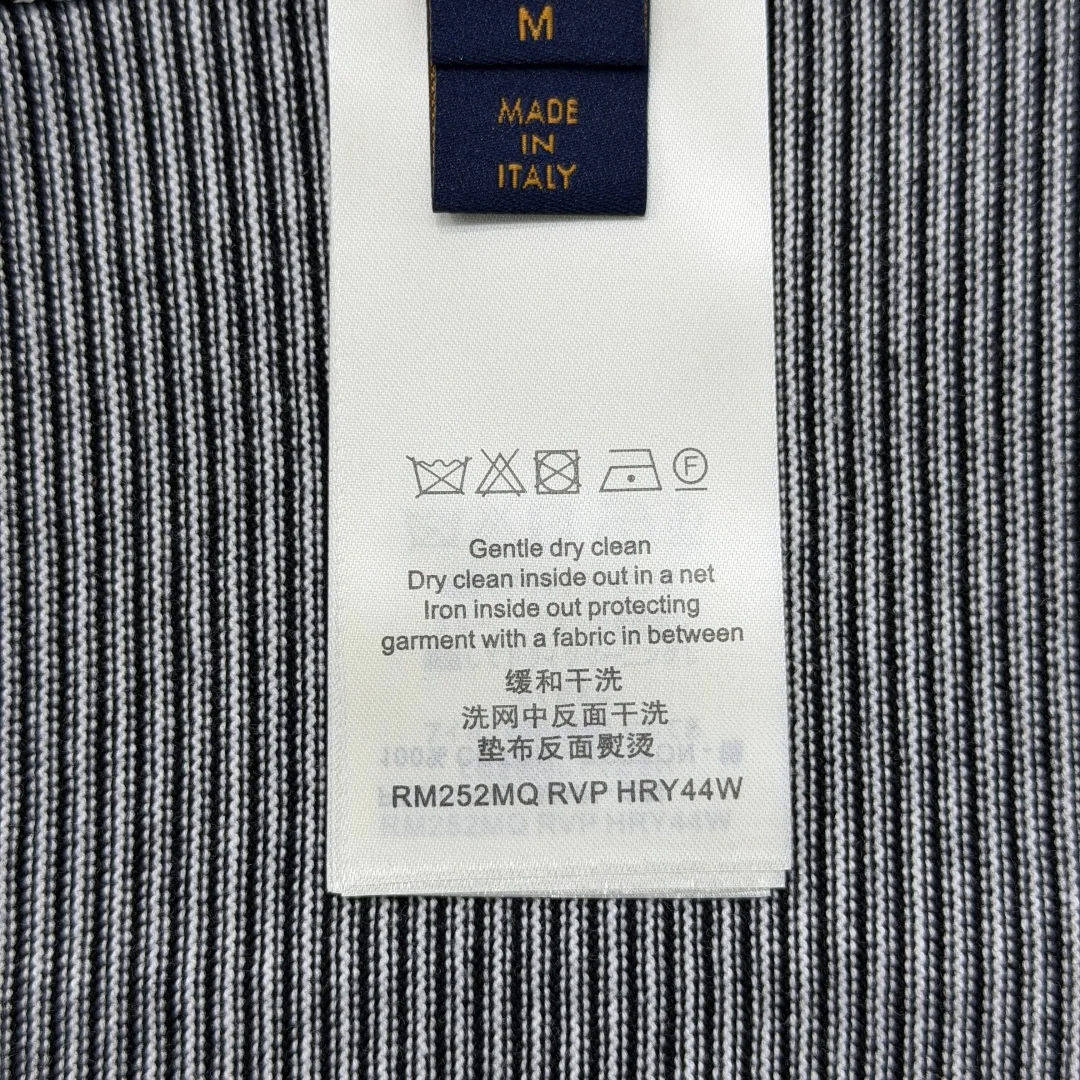 루이비통 SS 26 스트라이프 반팔 크루넥 티셔츠 상세 이미지 9