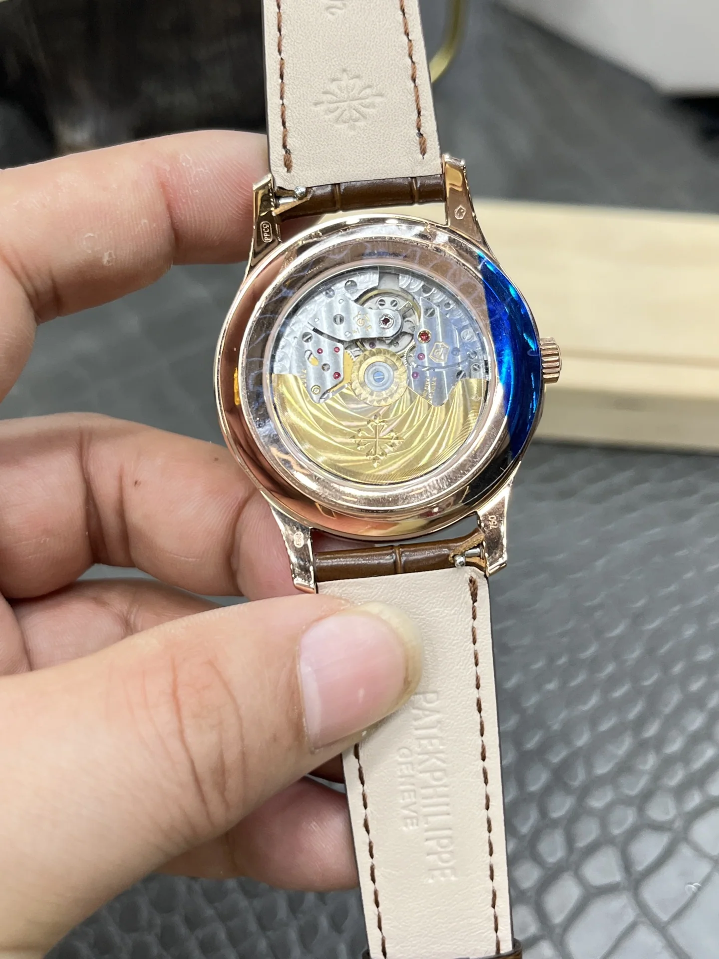 파텍필립 컴플리케이션 애뉴얼 캘린더 자동 시계 40MM5205 G 상세 이미지 7