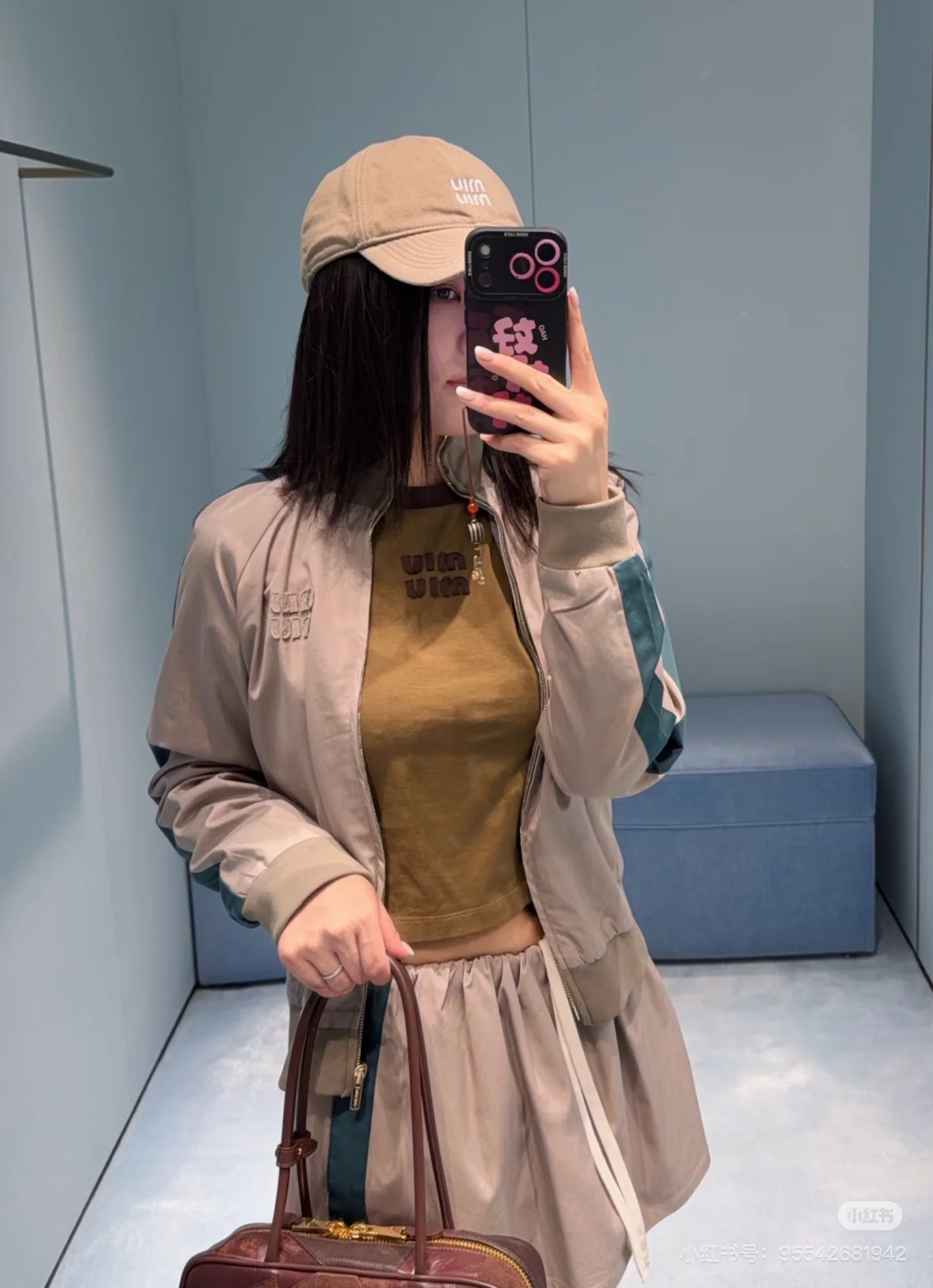 미우미우 카키 로고 레트로 집업 재킷 세트 26 SS 상세 이미지 5