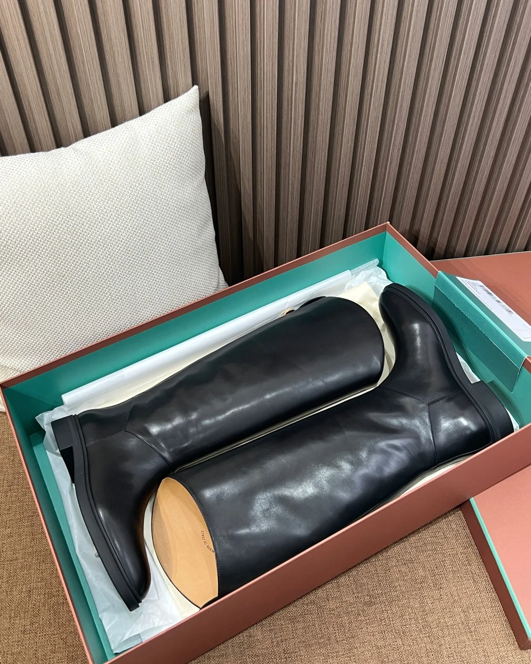 로로피아나 부츠 가죽 메탈 로고 굽 187444