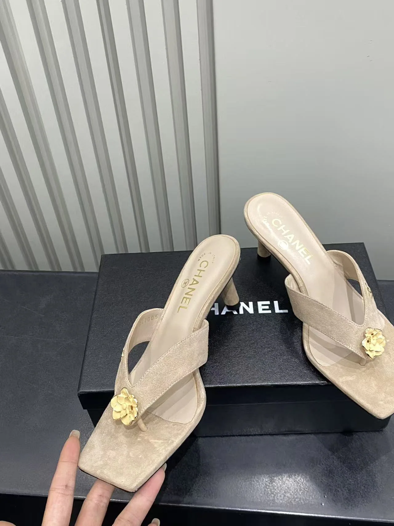 샤넬 카멜리아 스퀘어토 플립플랍 143719 Chanel 상세 이미지 3