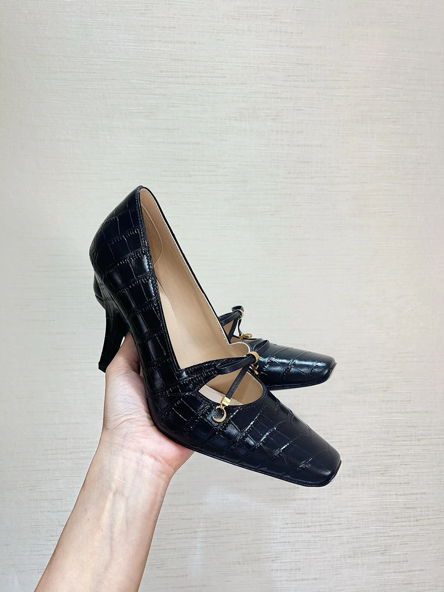 디올 스퀘어 토 크로커다일 엠보 하이힐 상세 이미지 3
