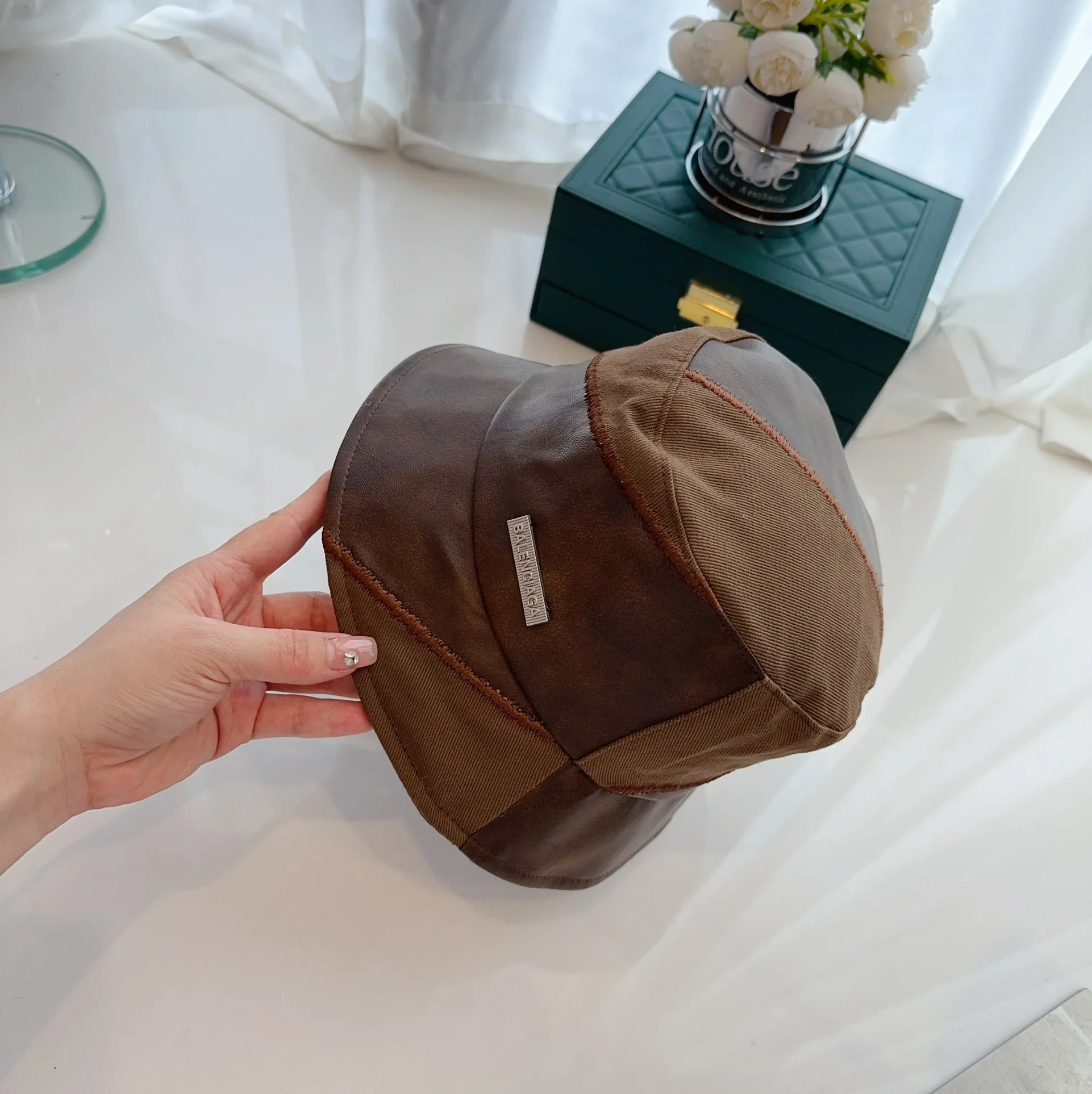 발렌시아가 모자 81606 Balenciaga Cap 상세 이미지 2