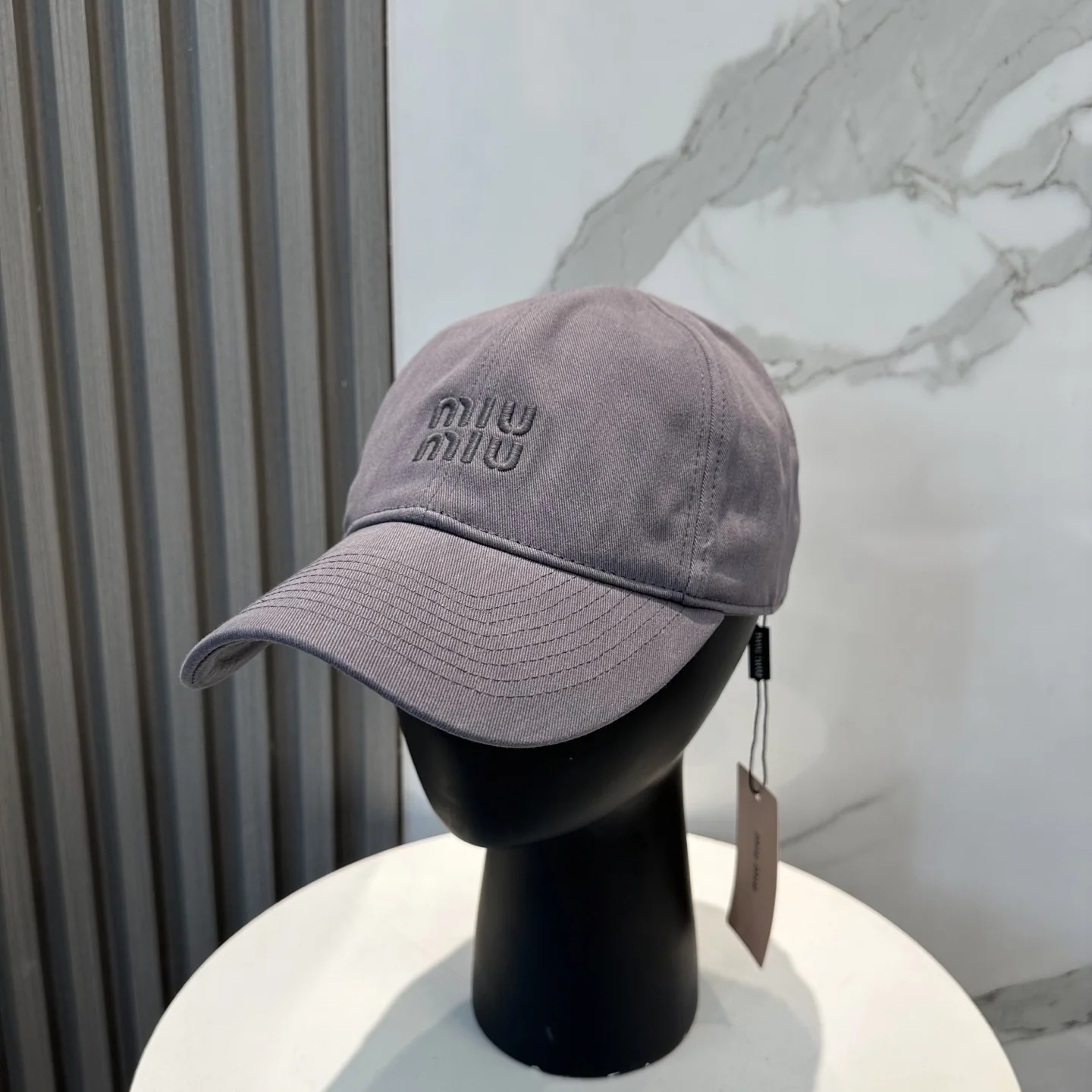 미우미우 코튼 워싱 베이스볼 캡 상세 이미지 1
