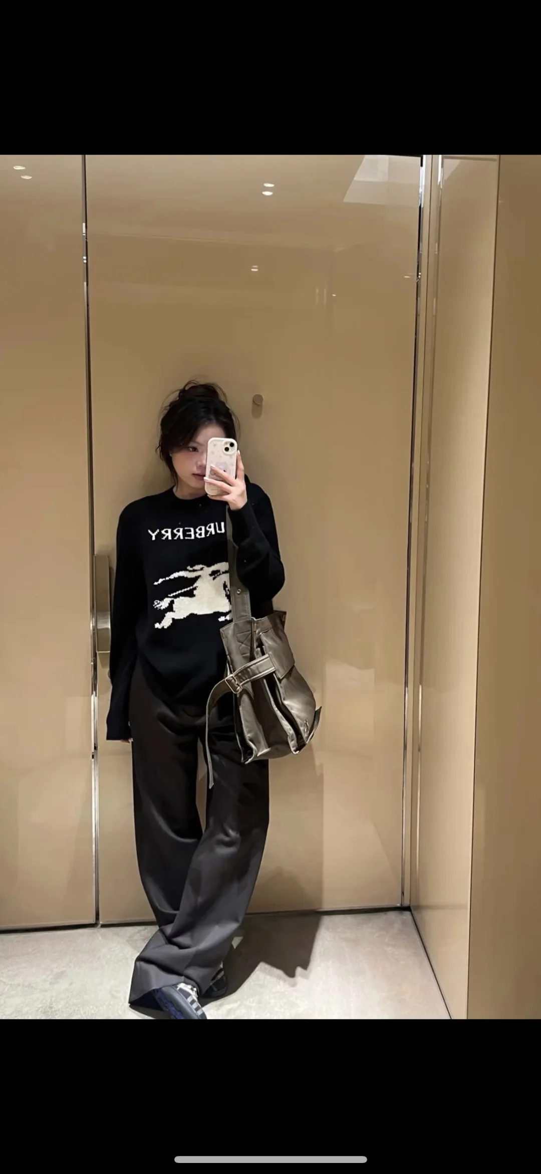 버버리 가방 상세 이미지 5