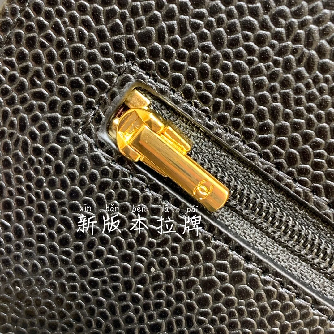 샤넬 클래식 월렛 온 체인 가방 A33814 상세 이미지 9