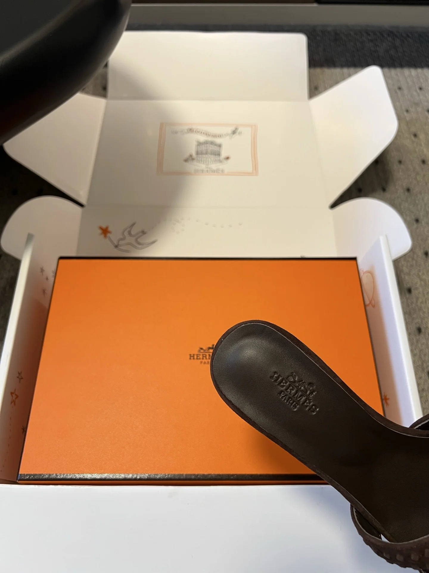 에르메스 H 웨빙 키드스킨 로우힐 샌들 상세 이미지 8