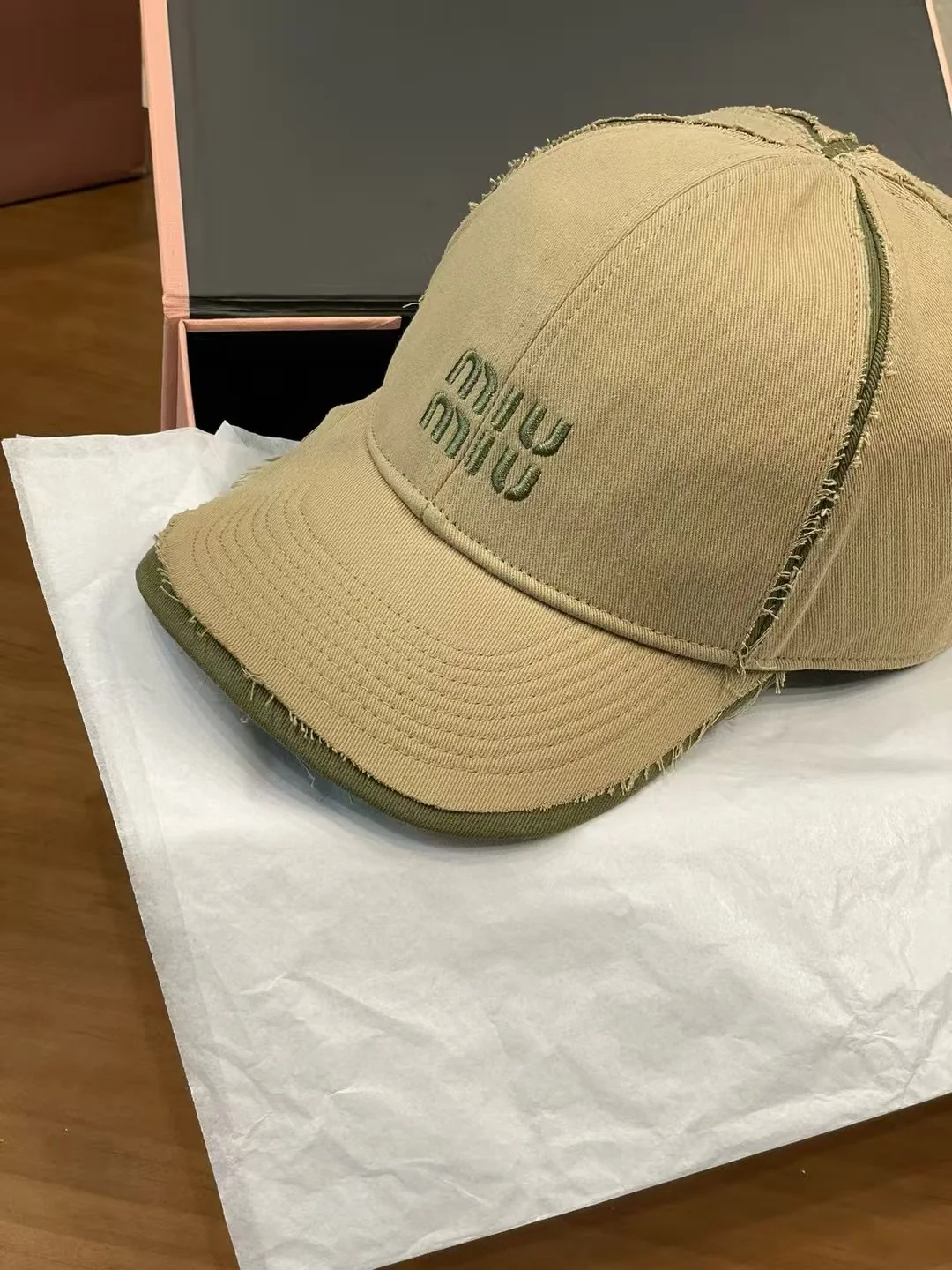 미우미우 모자 80906 Miu Miu Cap 상세 이미지 4