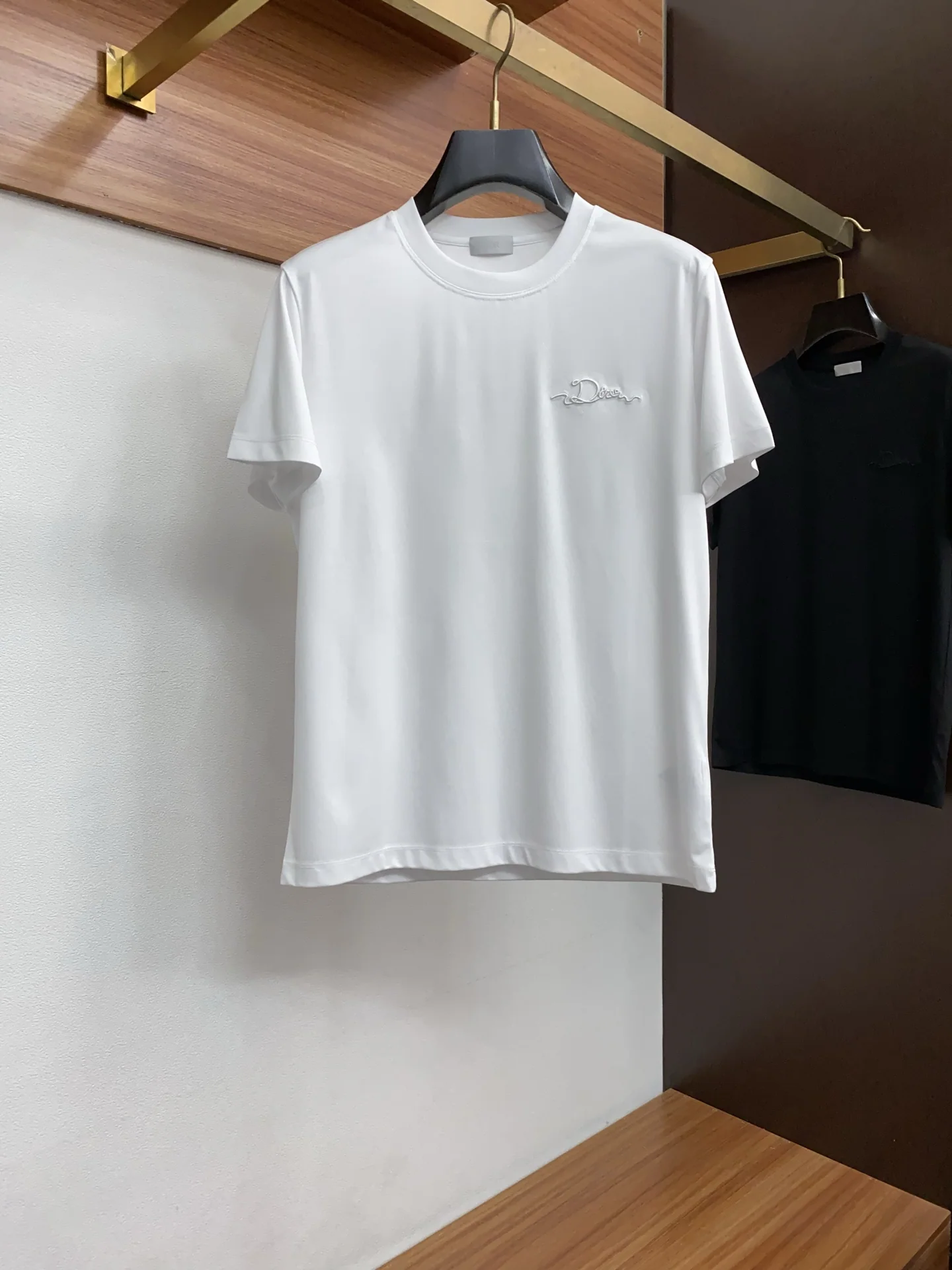 디올 남성 반팔 상세 이미지 1